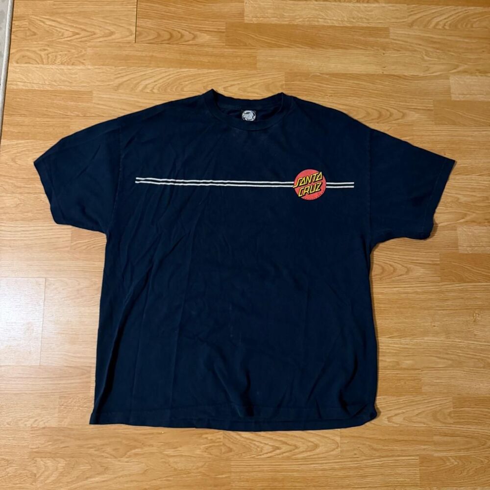 Santa-cruz Men's Black and Navy T-shirt